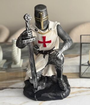 Caballero templario arrodillado